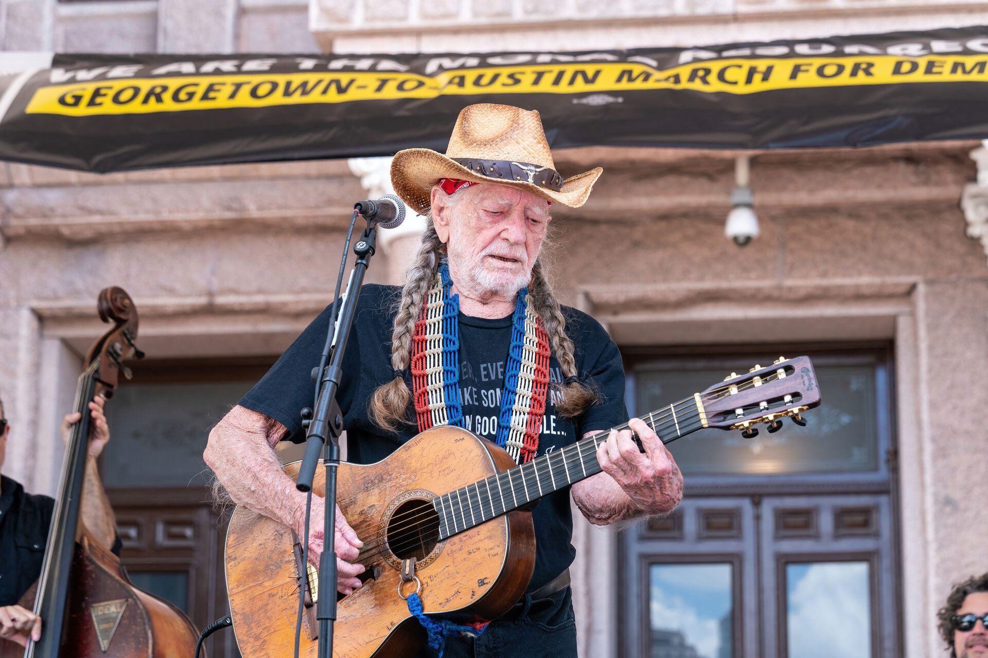 Rockhistorier om Willie Nelson: Countryens store outlaw bliver 90
