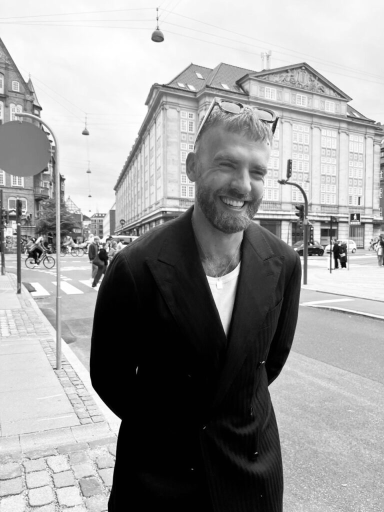 Det nuværende billede har ingen alt-tekst. Filnavnet er: sebastianjeppesen.jpeg