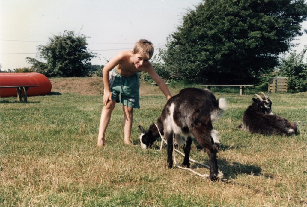 Det nuværende billede har ingen alt-tekst. Filnavnet er: bjaern-med-en-gexx-94.jpg